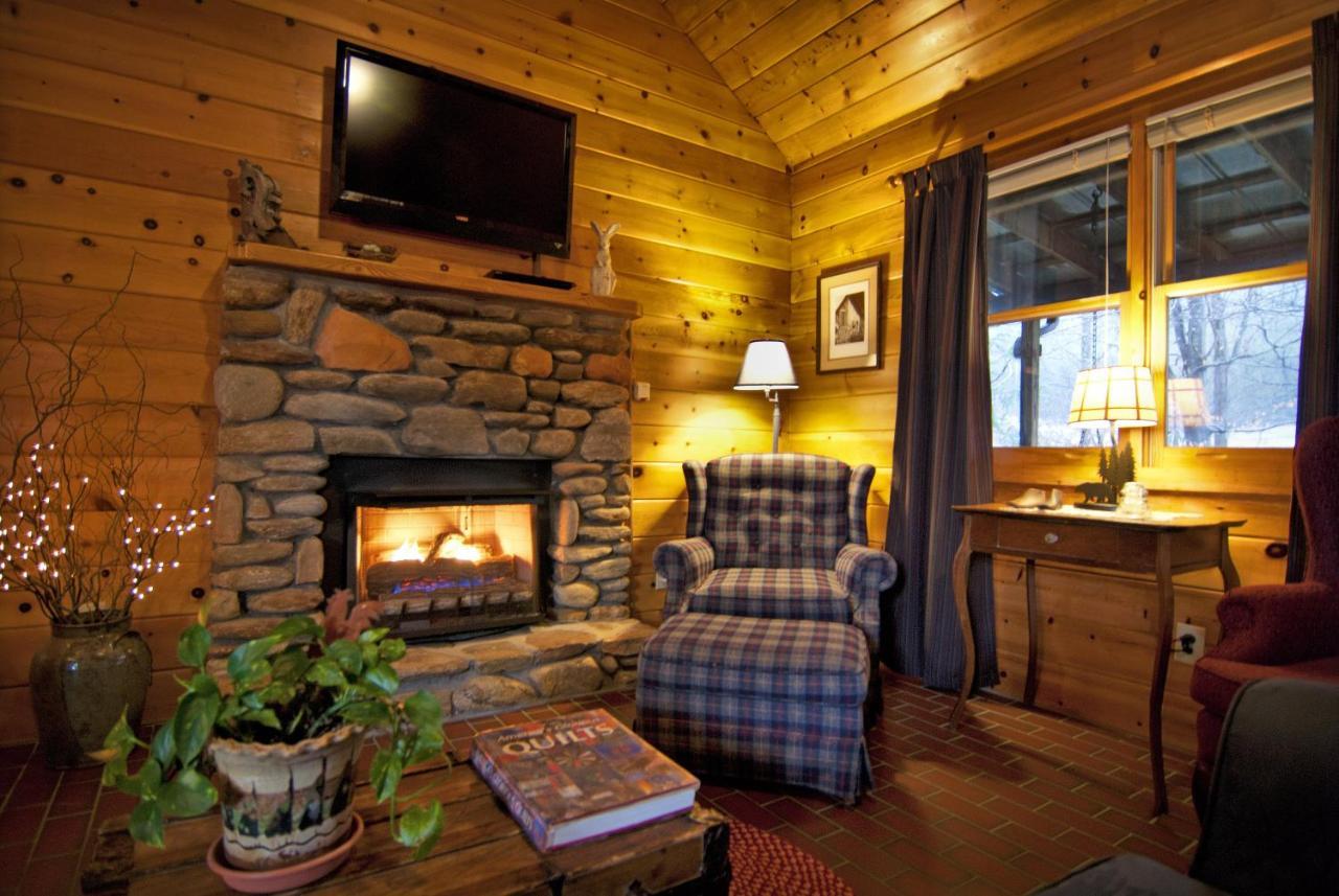 Mountain Springs Cabins Candler Экстерьер фото