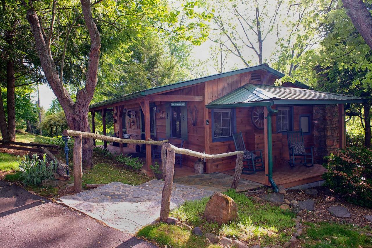 Mountain Springs Cabins Candler Экстерьер фото